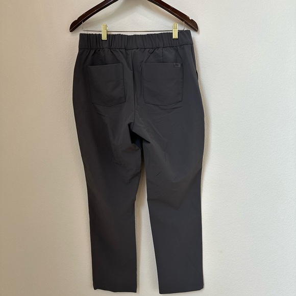 Figs Women’s Mist FigsPro Zip Fly Scrubtrouser Size Medium Petitie NWT - Picture 4 of 5